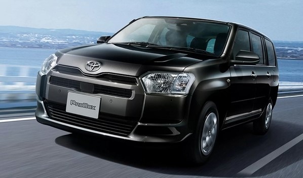 Японская Toyota Probox кажется лучше наших Dacia