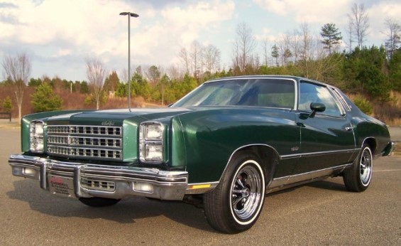Chevrolet Monte Carlo 1976 года выпуска, принадлежавший одному владельцу, удивительно оригинален